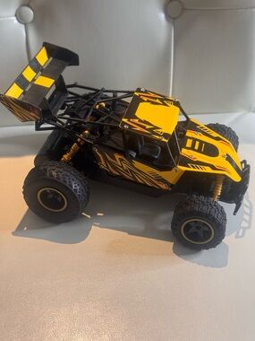 Adventure Force Yellow & Black RC Off-Road Buggy - Kids Toy no remote